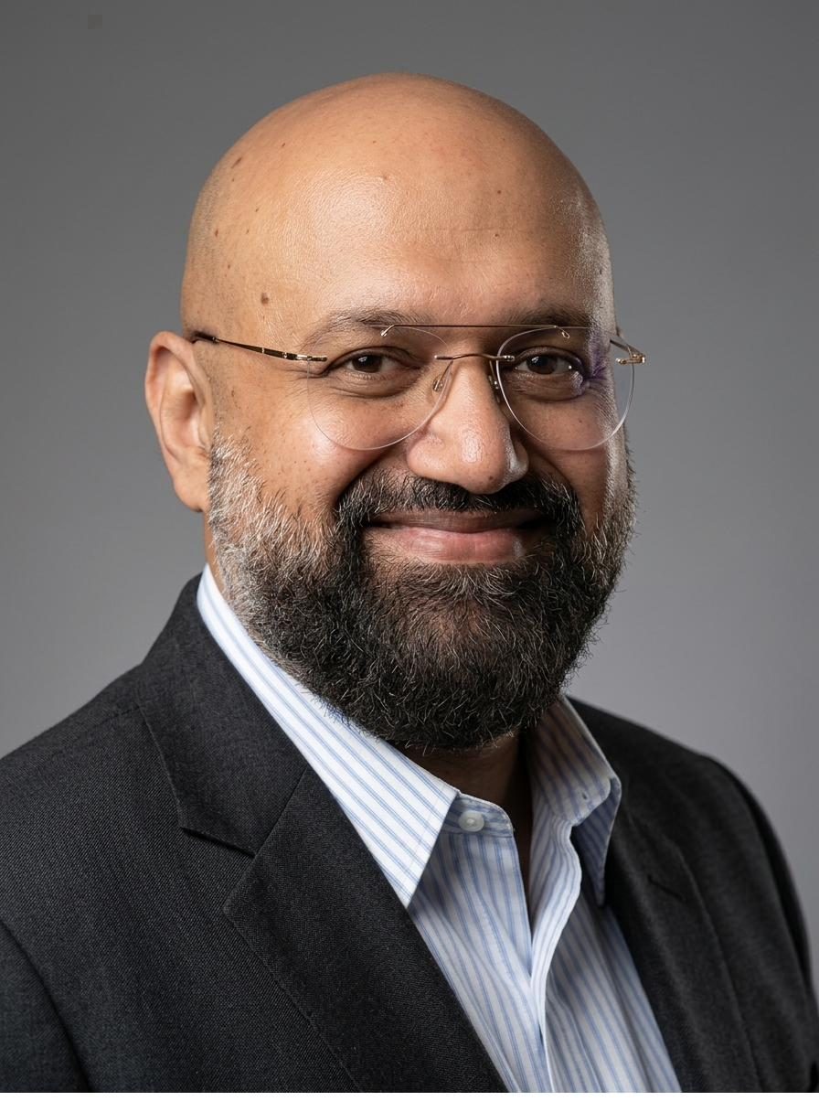 Portrait von Santhosh Pendanam